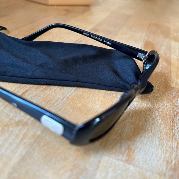 Authentic Vintage 90s Deadstock Slim Black Oval Sunglasses - Picture 7 of 7